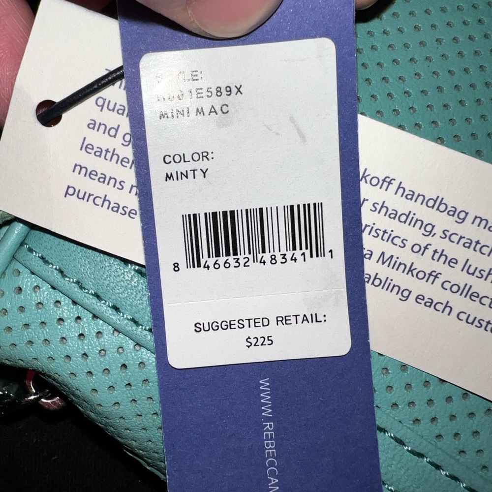 Brand new crossbody, gorgeous detailing. I love her but need the cash more 🤣 - Picture 4 of 6